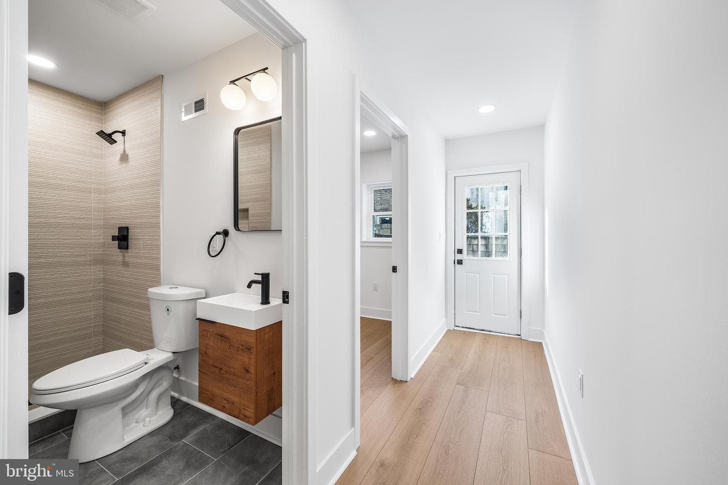 714 Earp Street photo 9