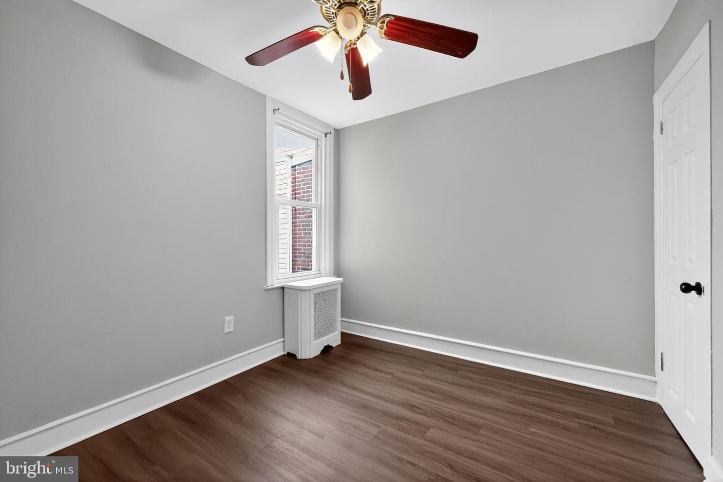 539 E Carver Street photo 14
