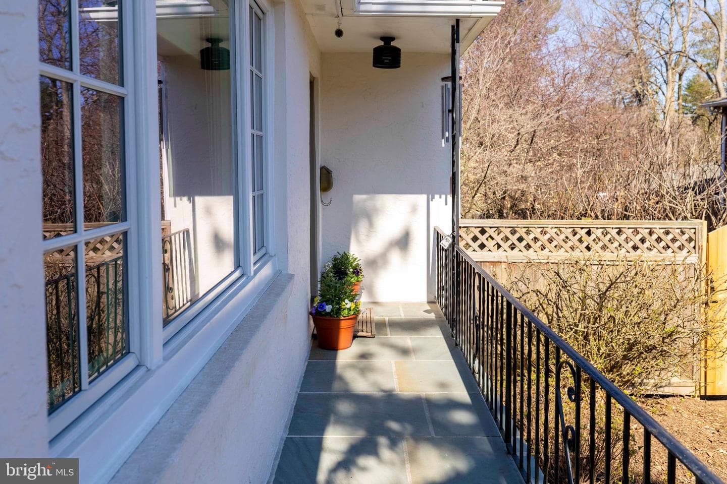 323 E Gowen Avenue photo 4