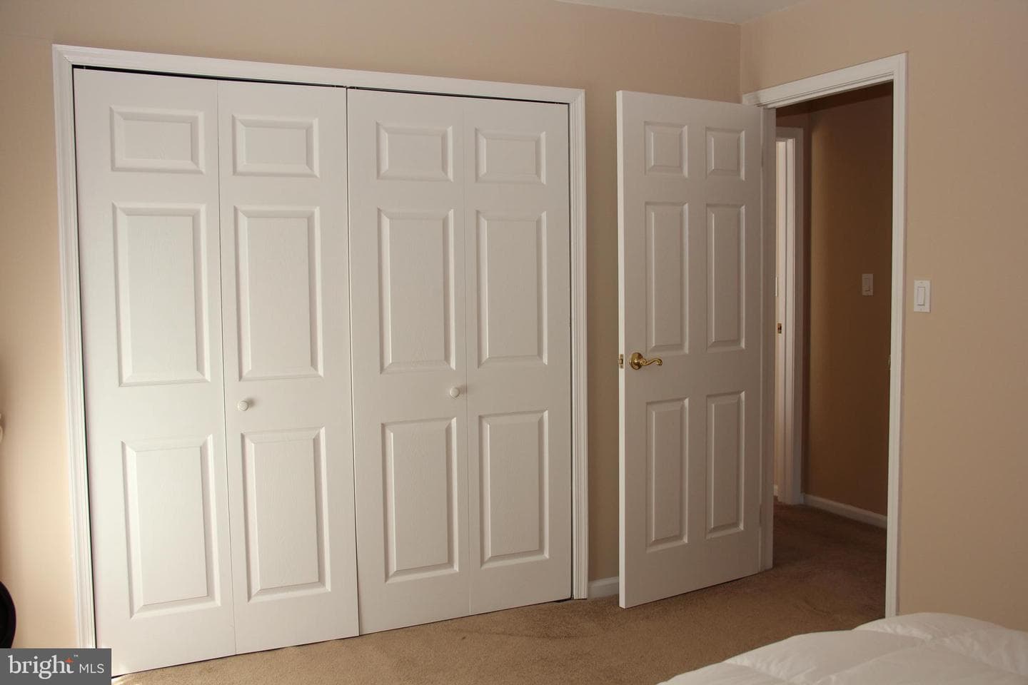 7902 Brous Avenue photo 22