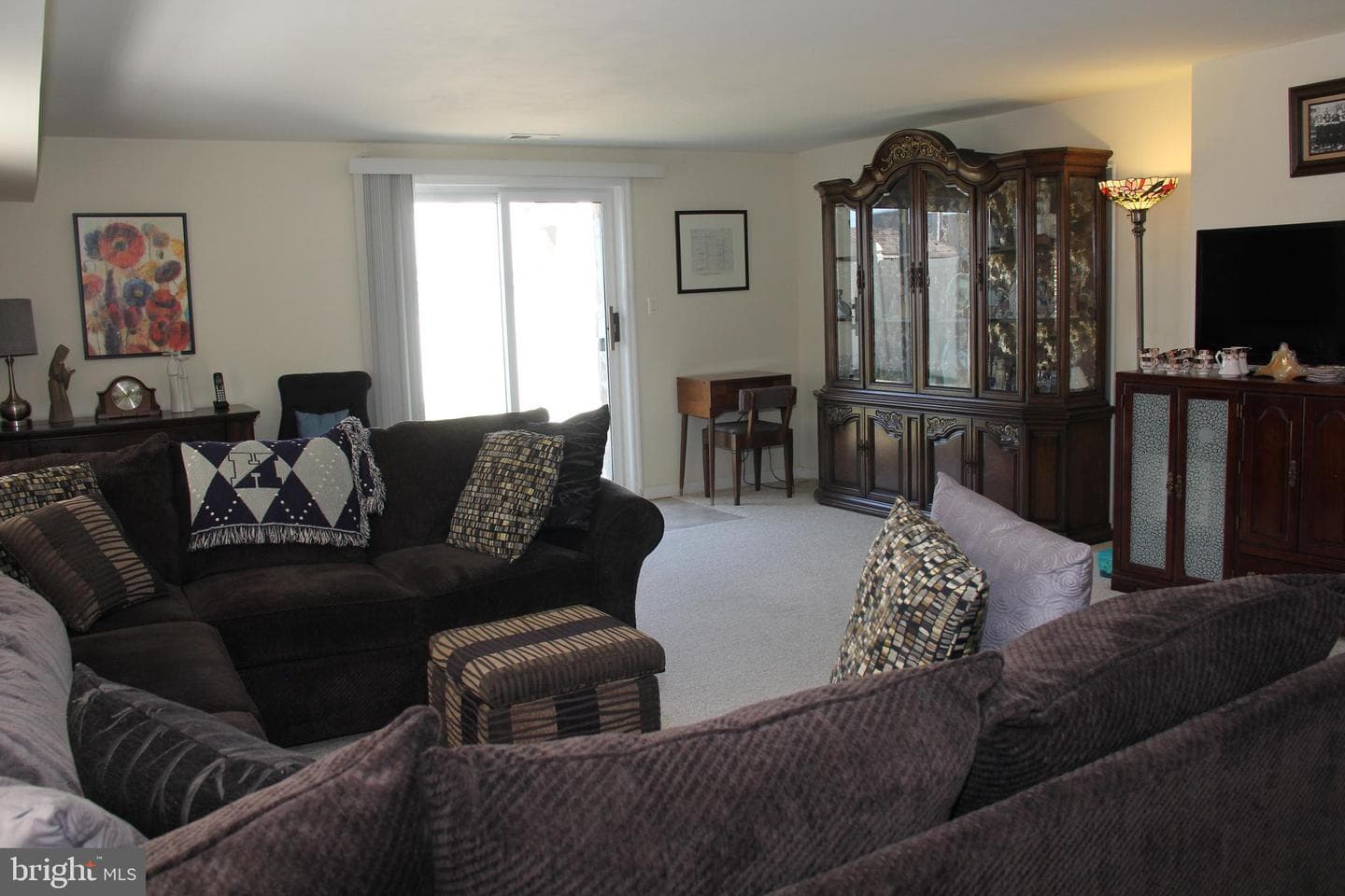 7902 Brous Avenue photo 34