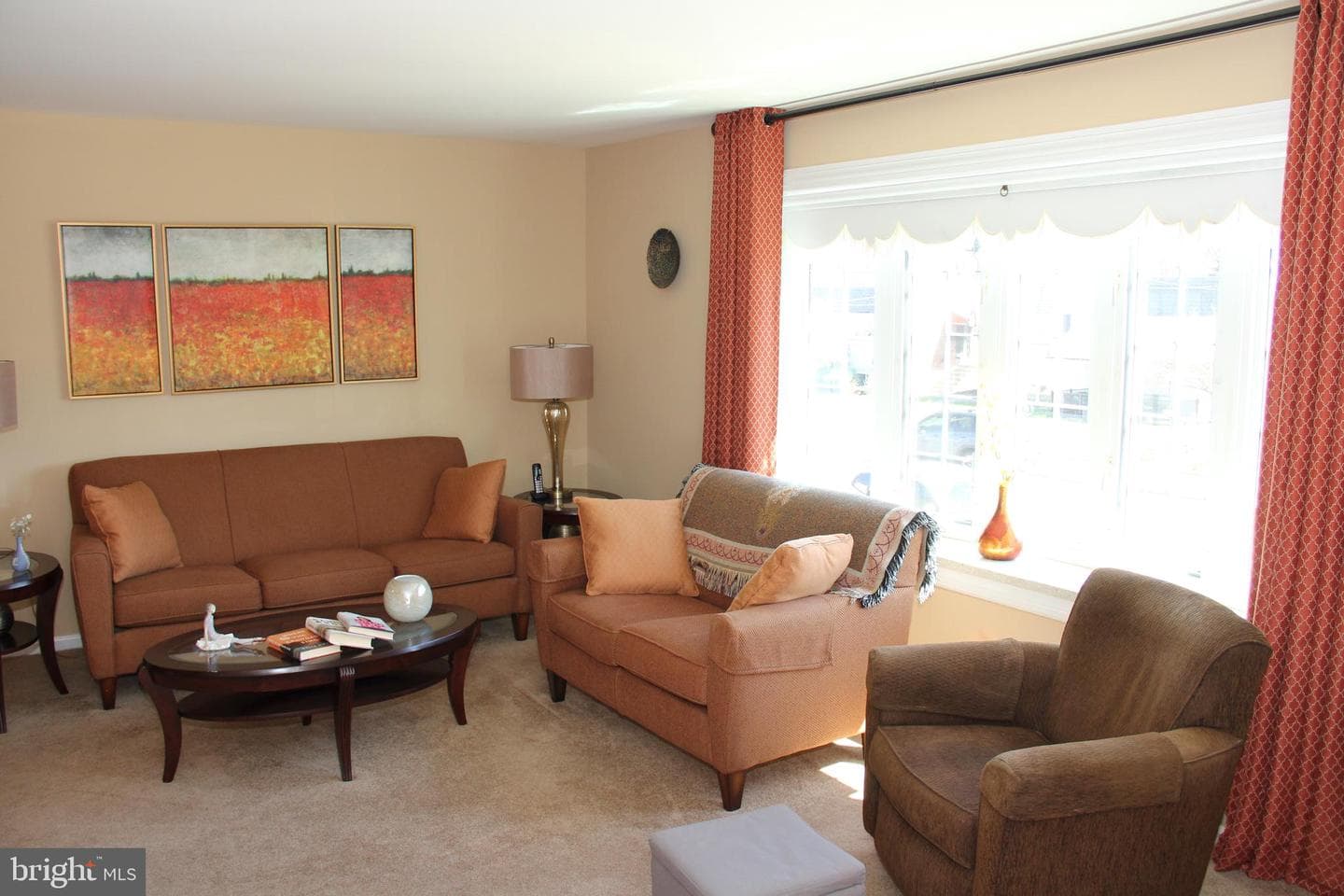 7902 Brous Avenue photo 6