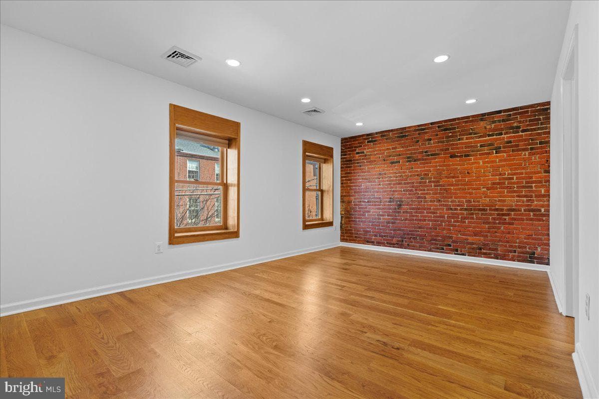 314 Fitzwater Street photo 34
