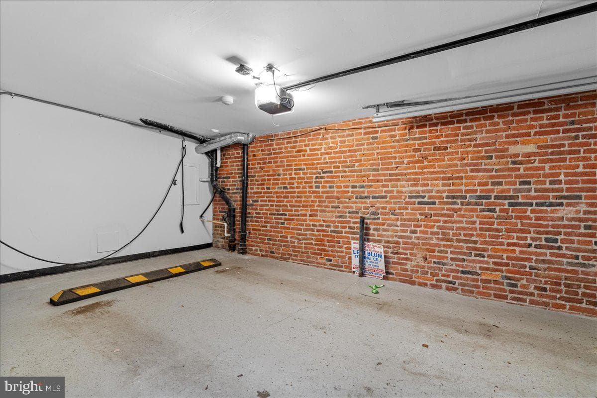 314 Fitzwater Street photo 44