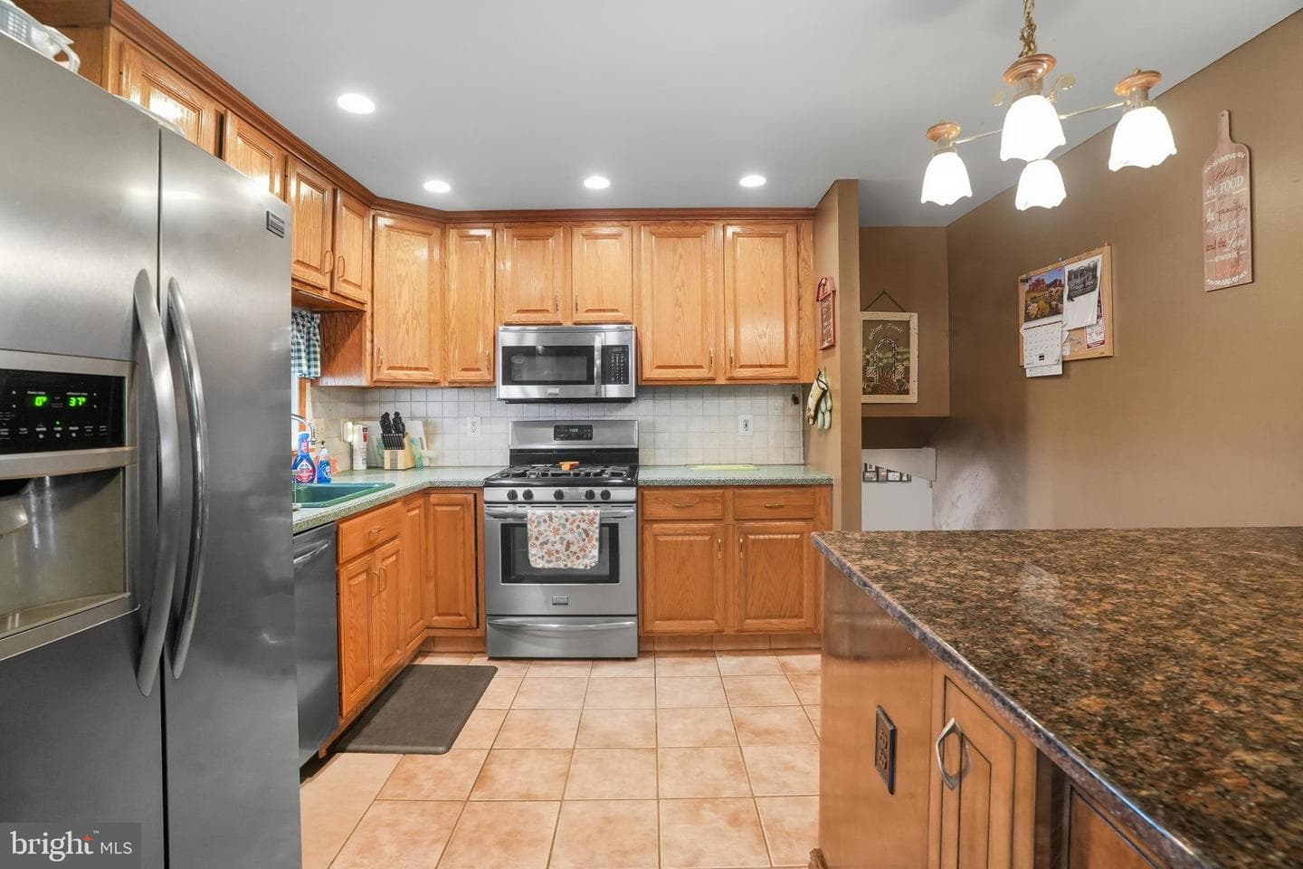 811 Selma Street photo 10
