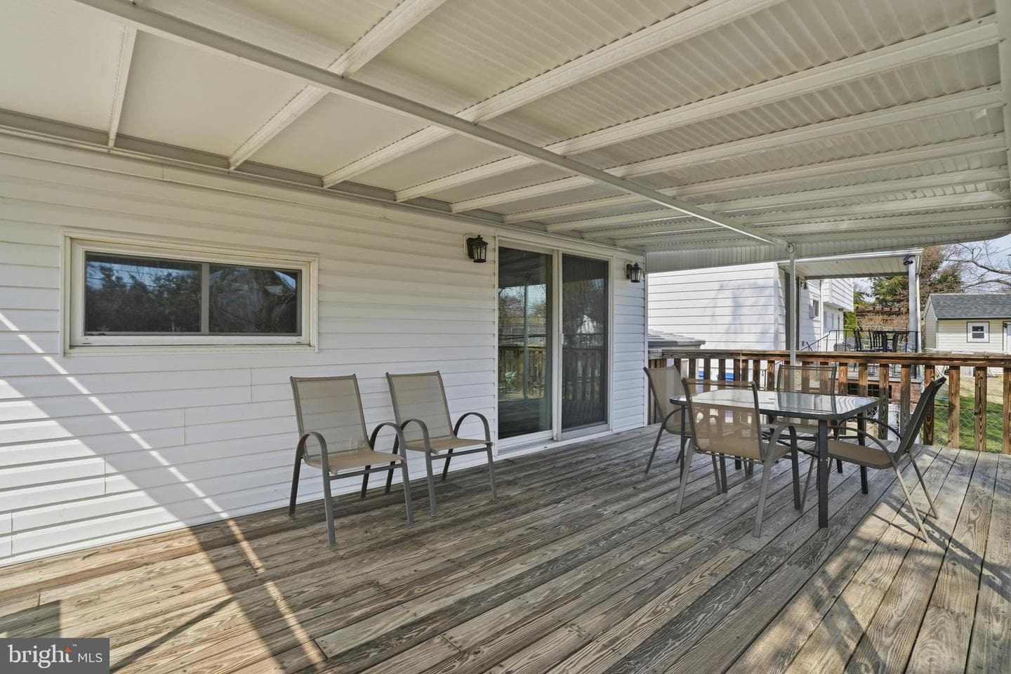 811 Selma Street photo 32