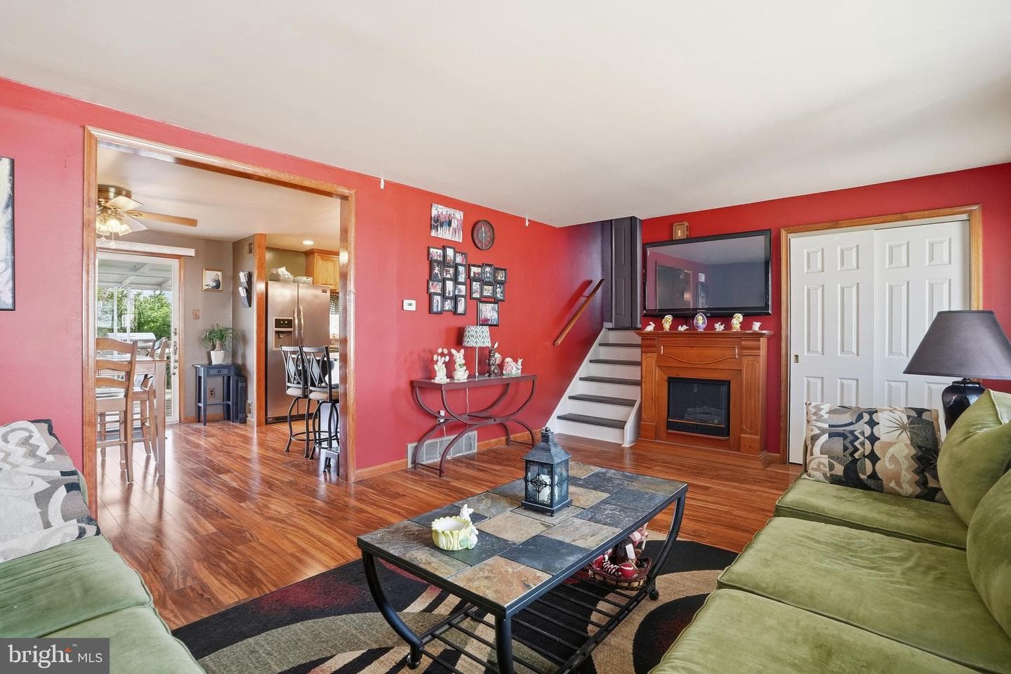 811 Selma Street photo 8