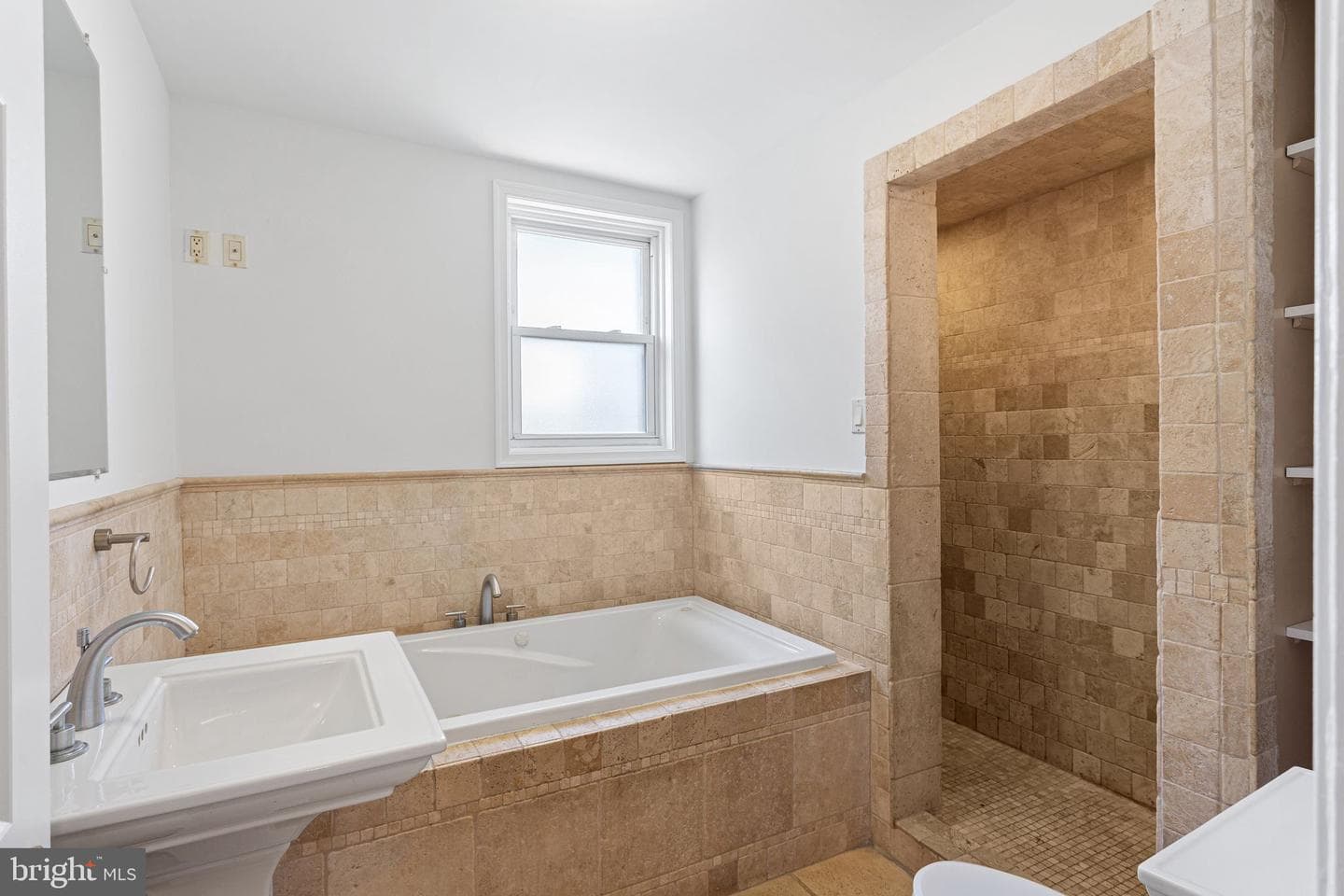 2416 S Bouvier Street photo 17