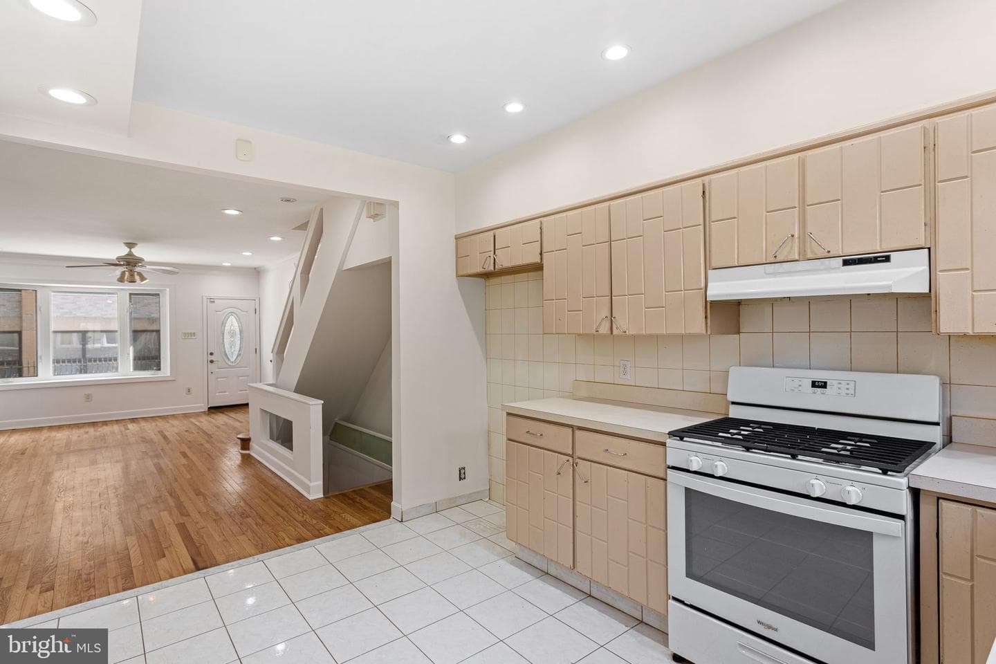 2416 S Bouvier Street photo 6