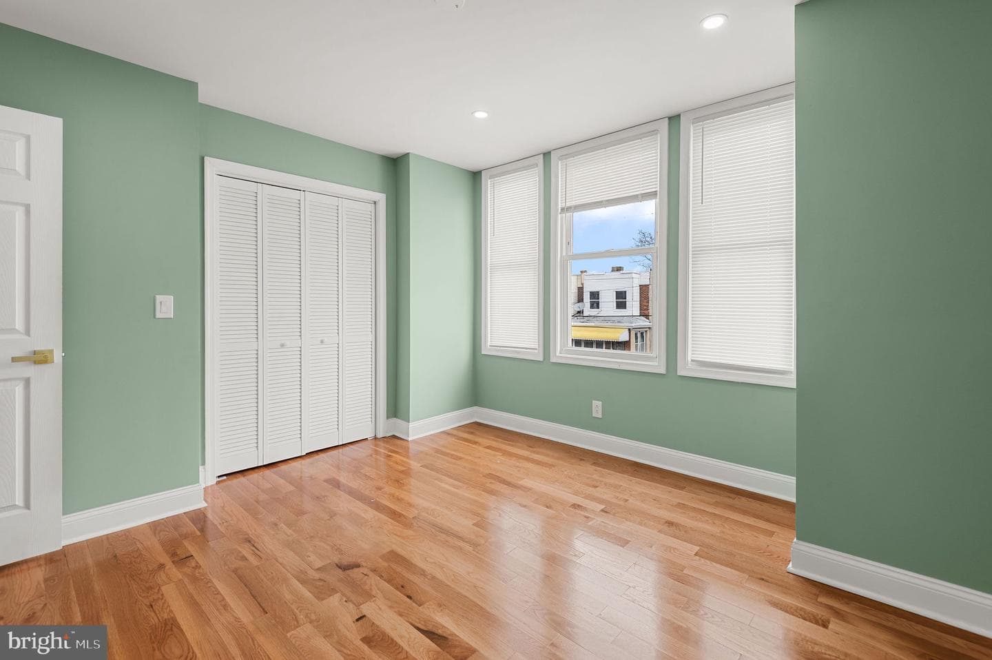 1942 S 56th Street photo 29
