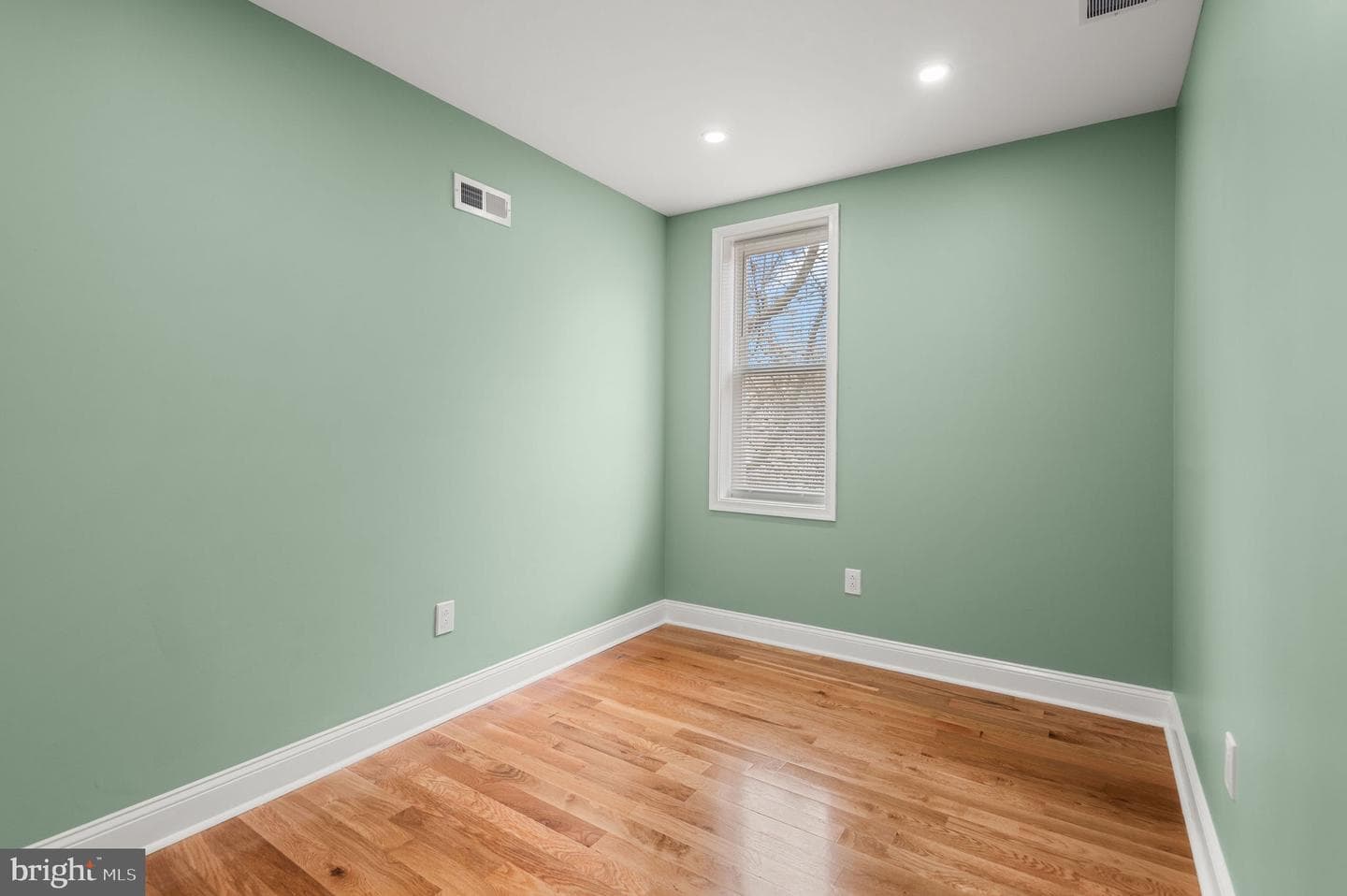 1942 S 56th Street photo 32