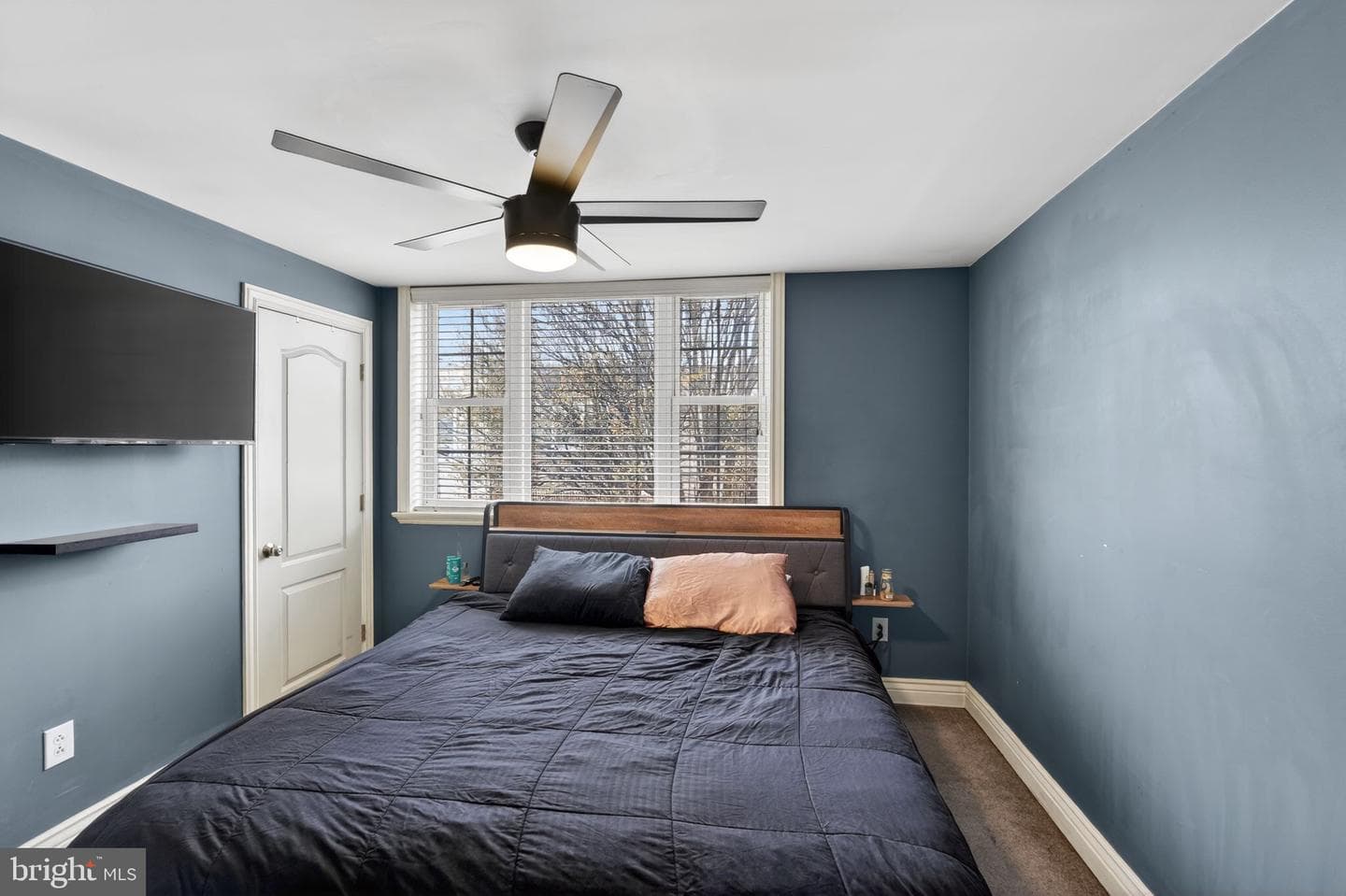 2907 S Sydenham Street photo 10
