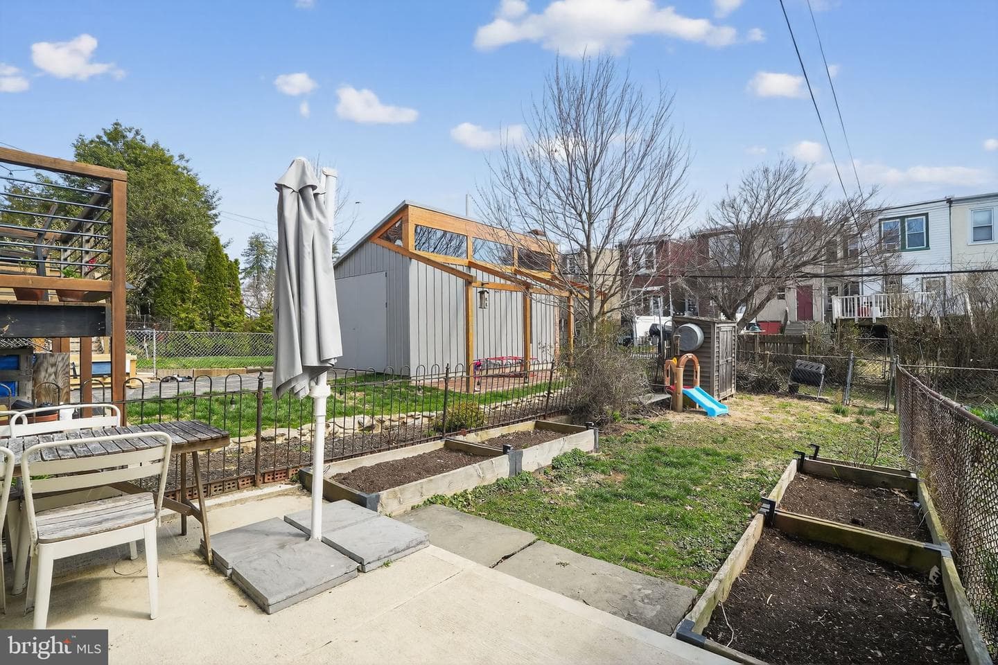 425 Hermitage Street photo 33