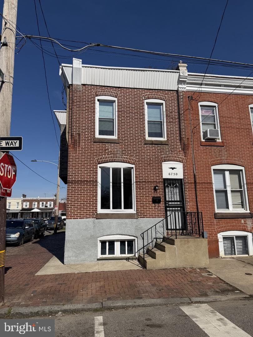 6750 Hegerman Street photo 3