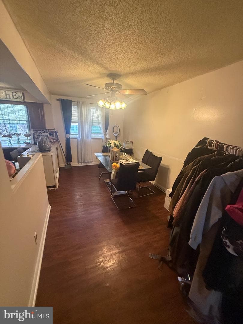 218 Stearly Street photo 28