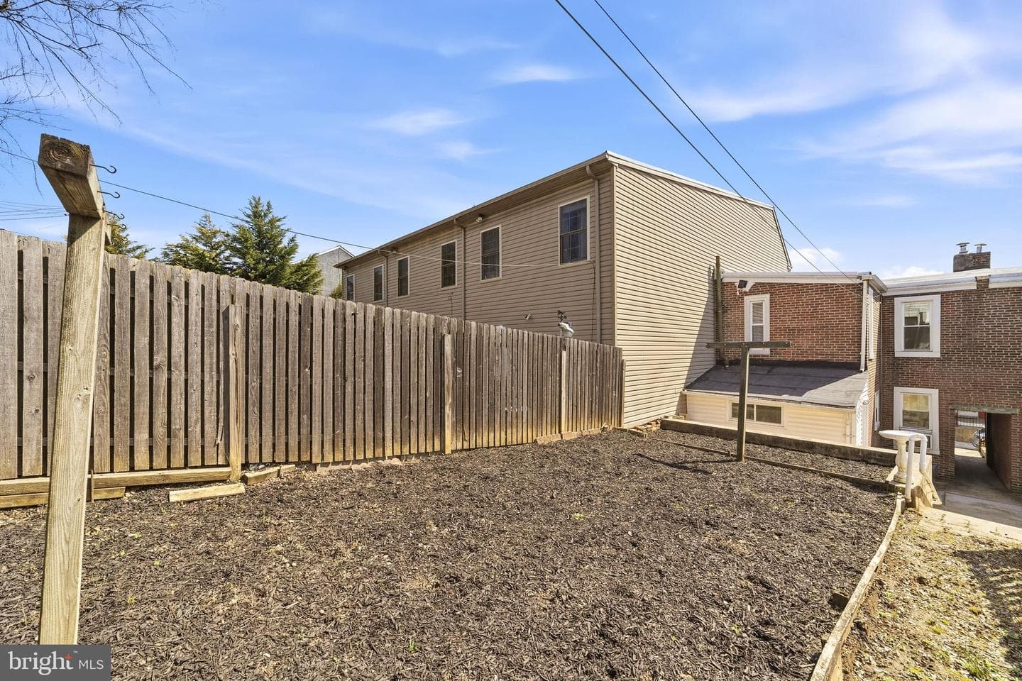 3411 Ainslie Street photo 45