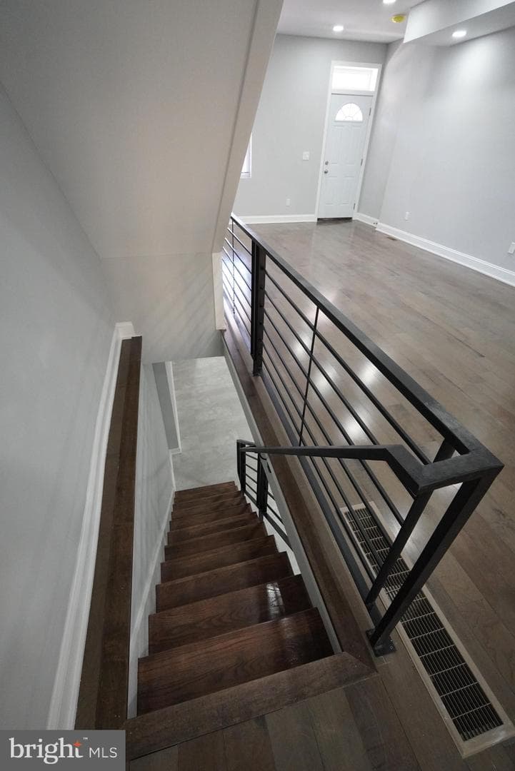 226 N Paxon Street photo 9