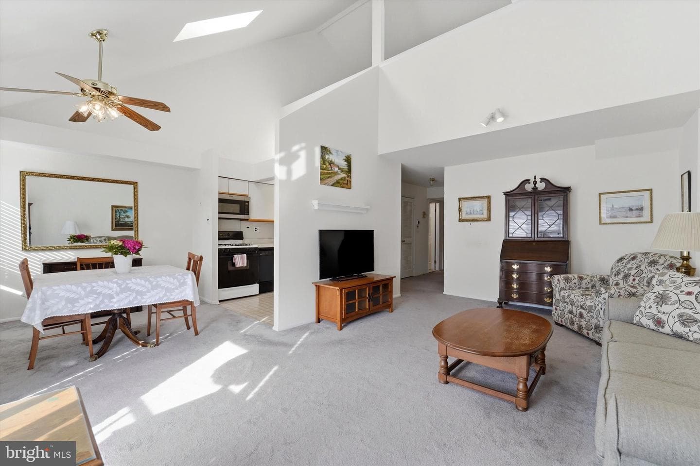 9510 James Street #b photo 5