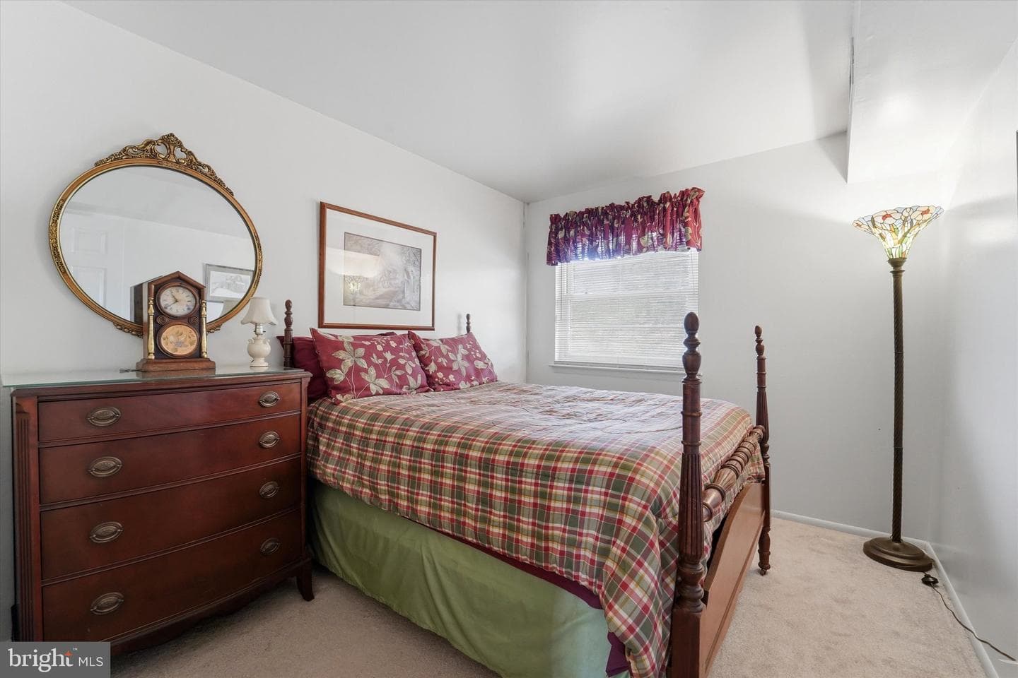9510 James Street #b photo 9