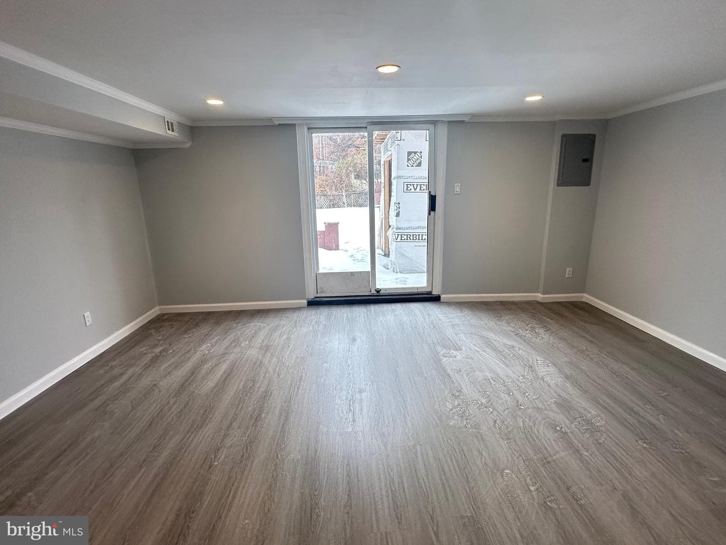 346 Ridgeway Place photo 18