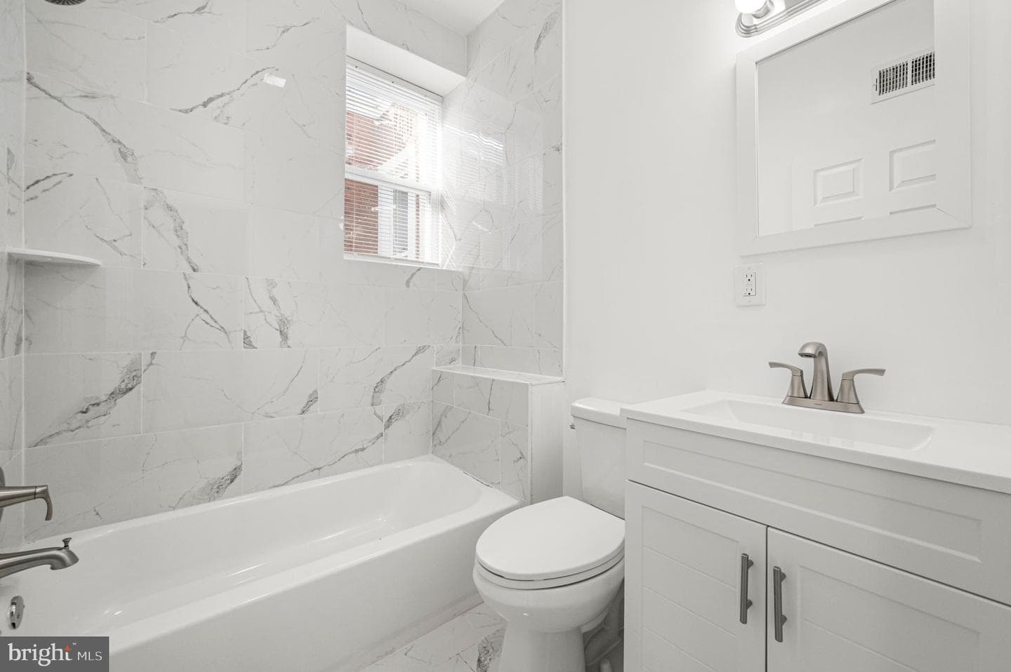 1826 S Alden Street photo 12