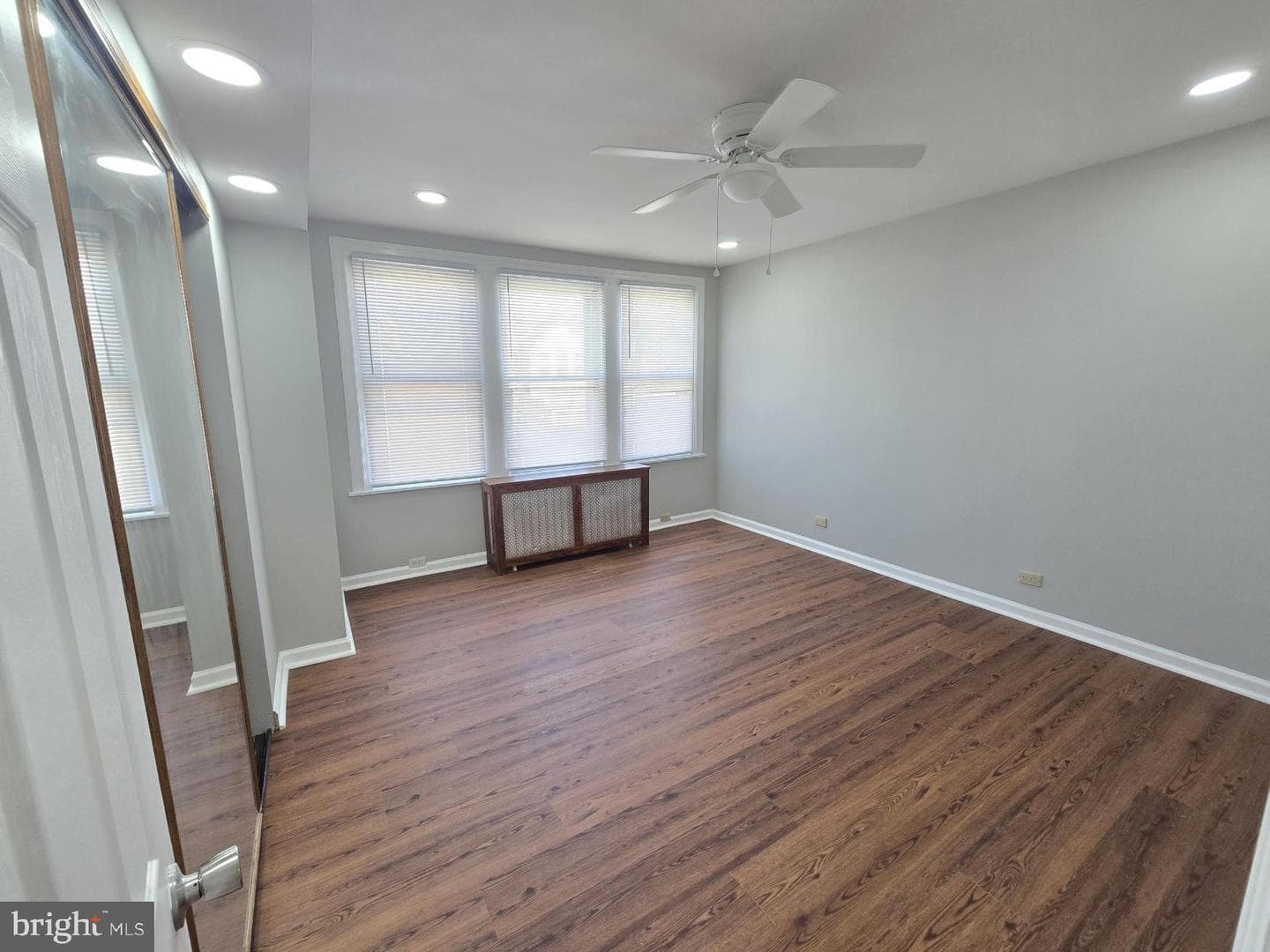 6506 Guyer Avenue photo 7