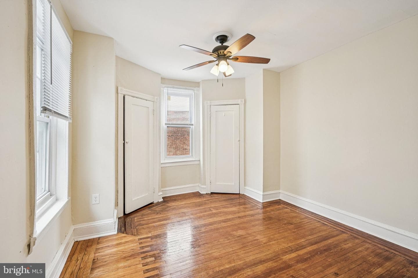 6231 Lansdowne Avenue photo 21