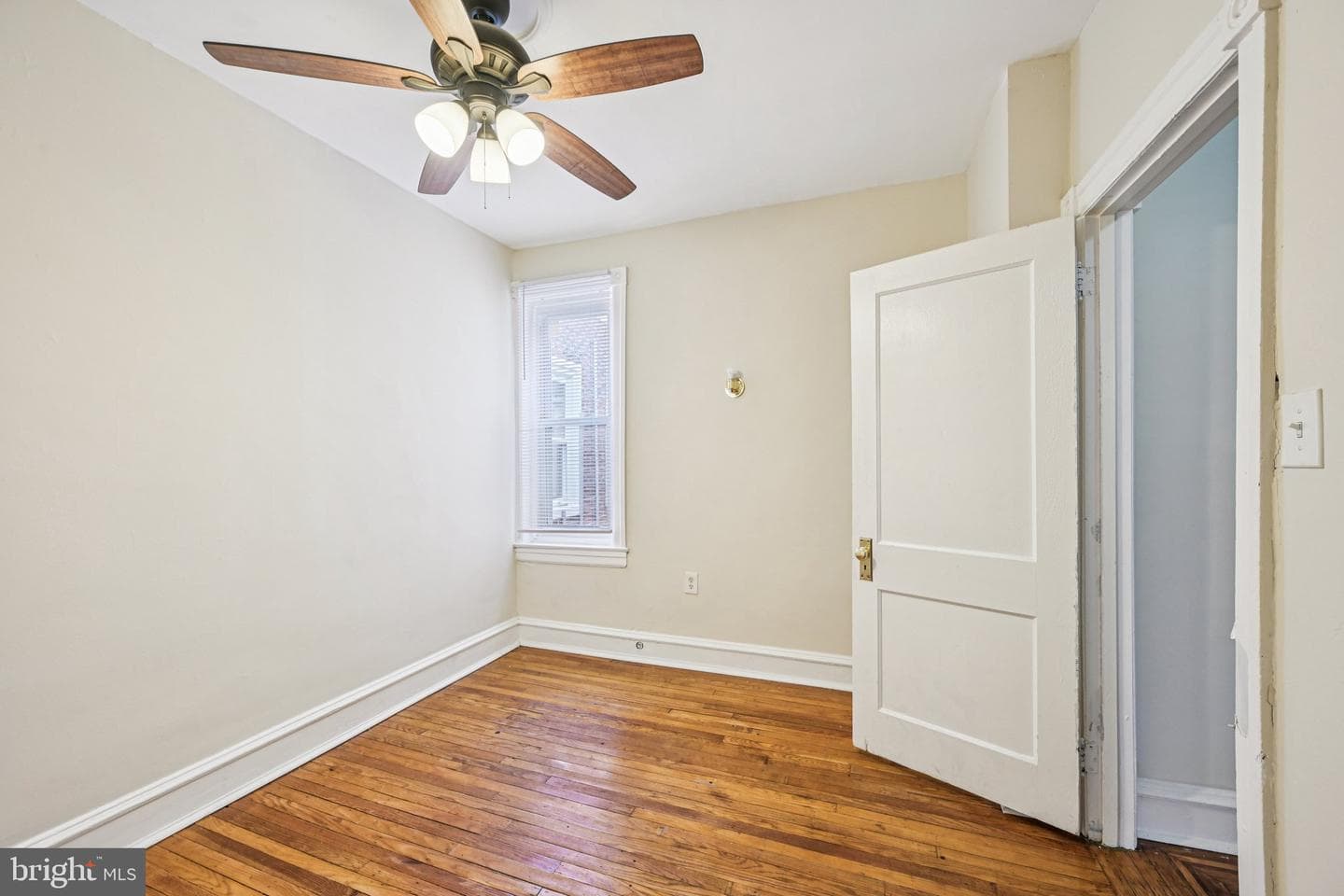 6231 Lansdowne Avenue photo 27