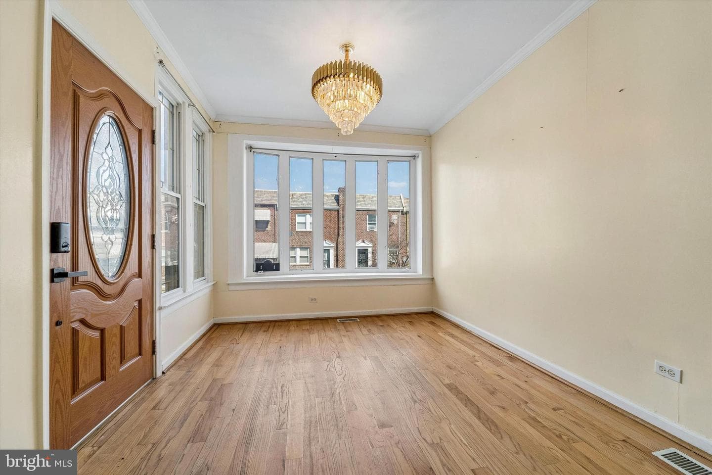 344 E Sheldon Street photo 7