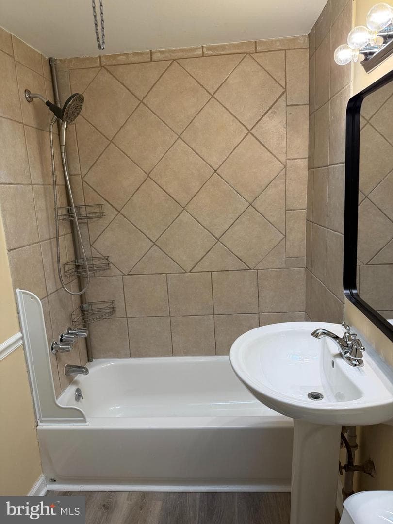 3503 Churchill Ln photo 10