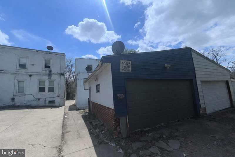 4828 E Roosevelt Blvd photo 9