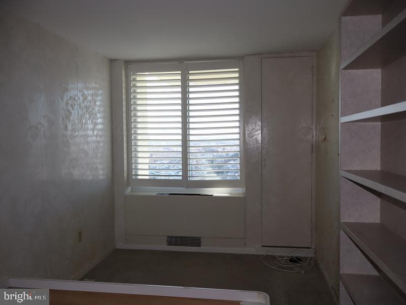 604 S Washington Square #2411 photo 14