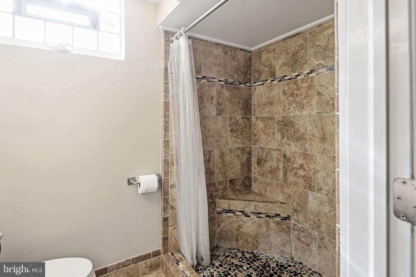 7265 Hill Road photo 24