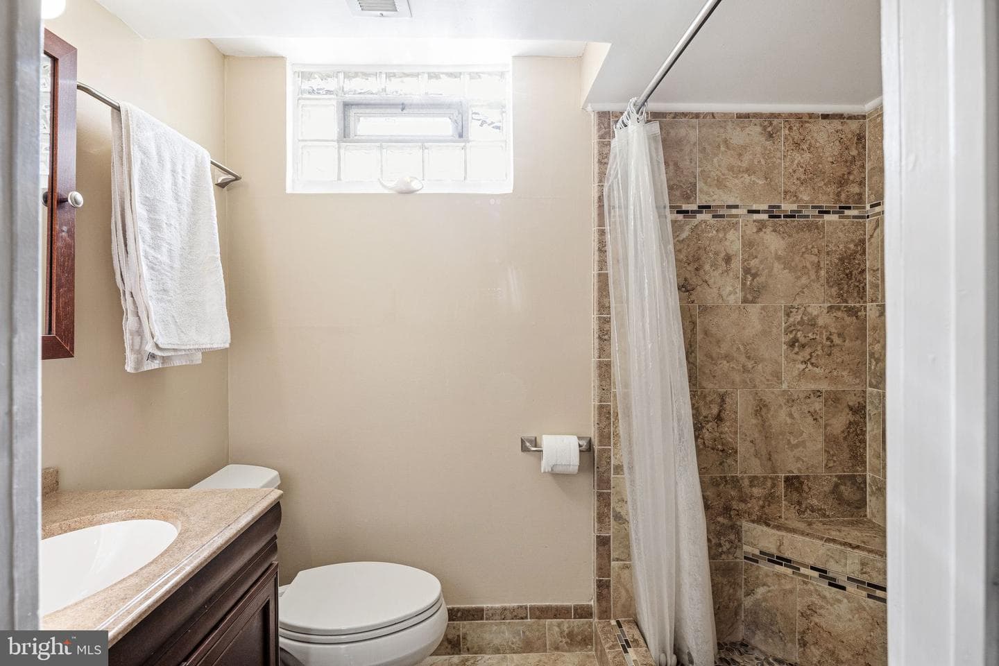 7265 Hill Road photo 25