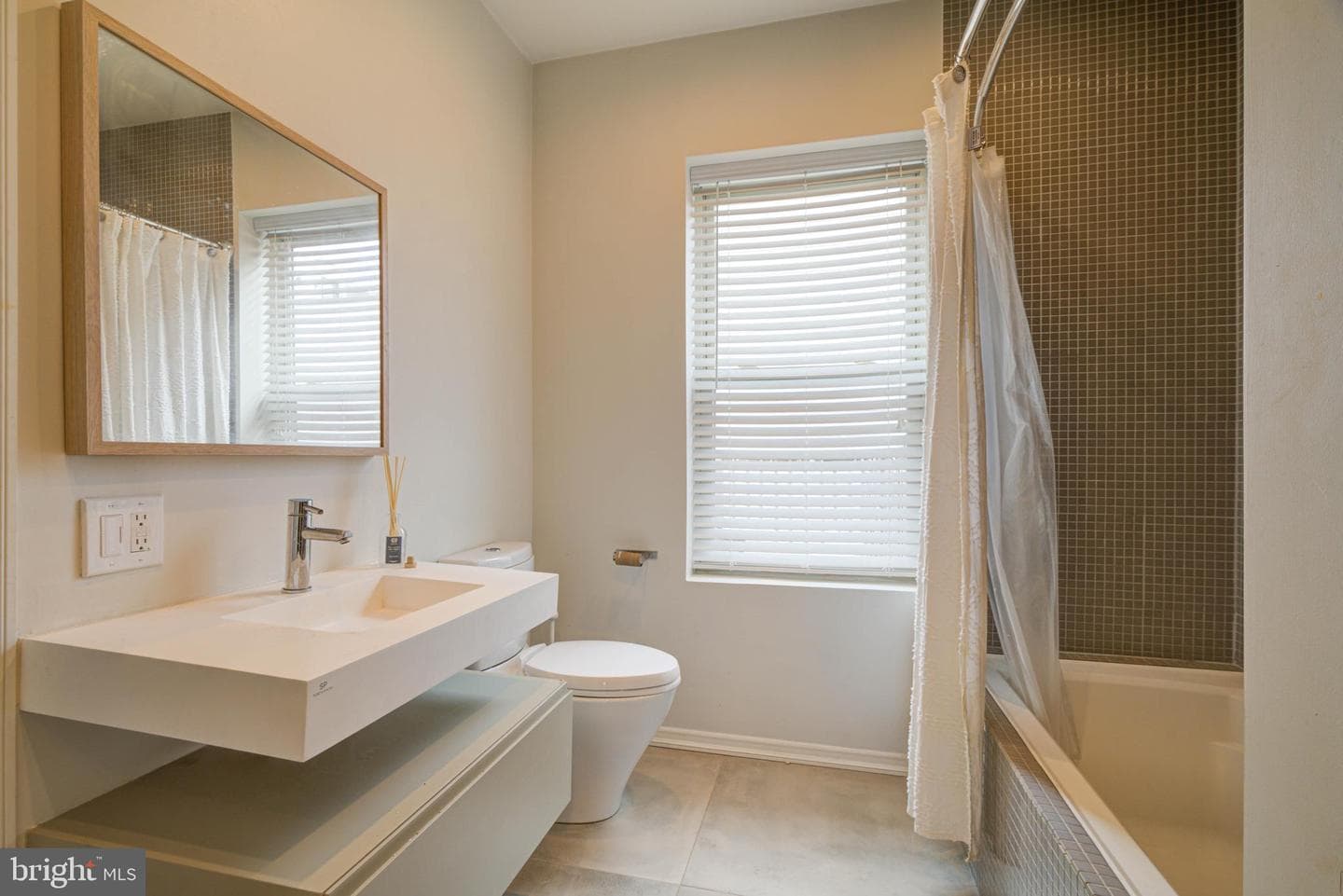 238 Fairmount Avenue photo 31