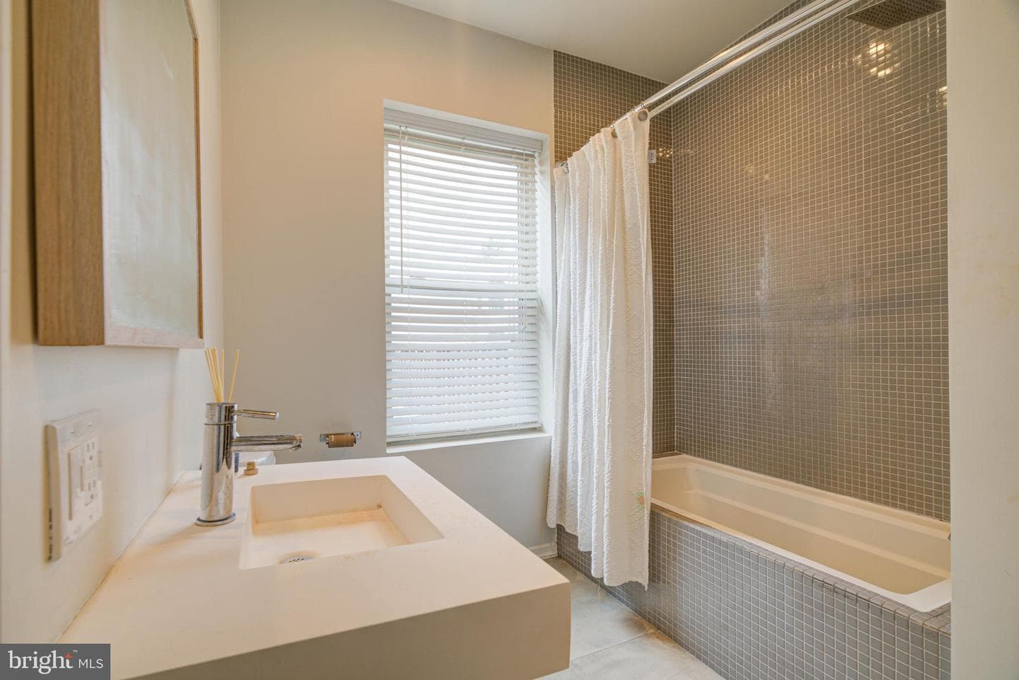 238 Fairmount Avenue photo 32