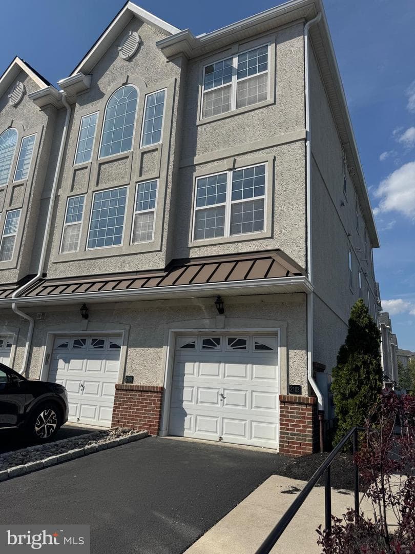 2103 Verona Drive