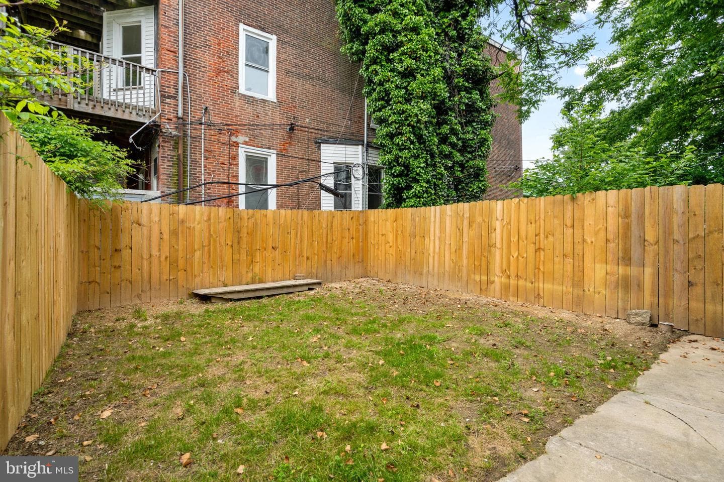 107 W Seymour Street photo 27