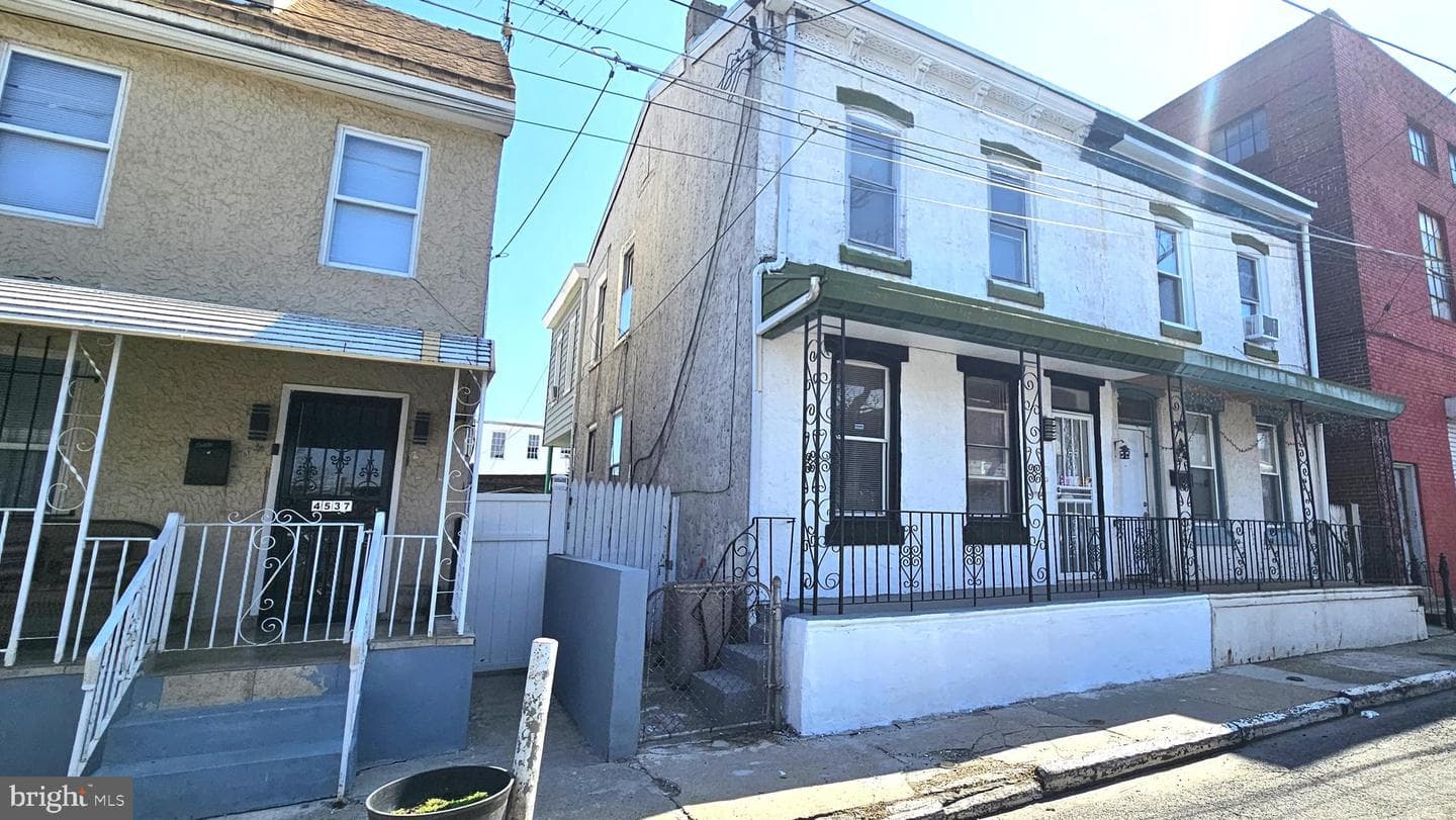 4535 Hedge Street photo 2