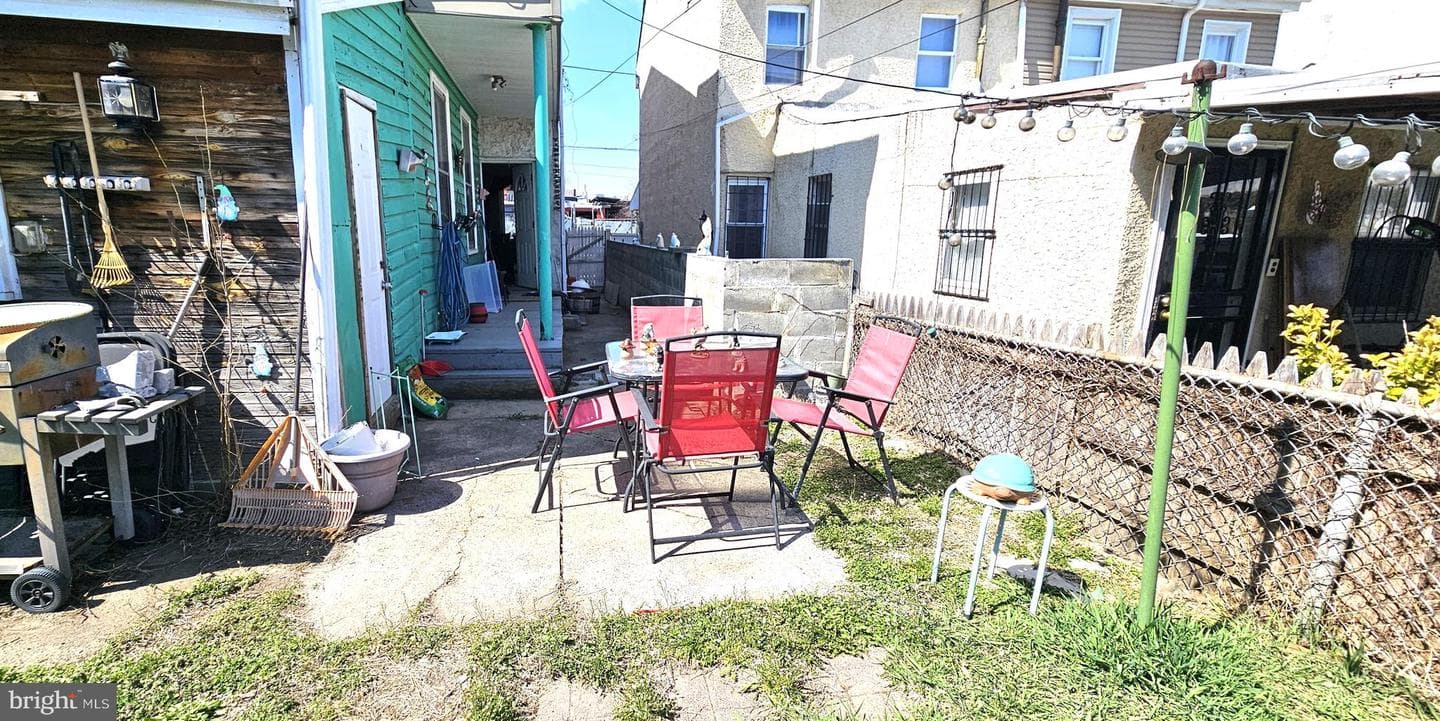 4535 Hedge Street photo 20