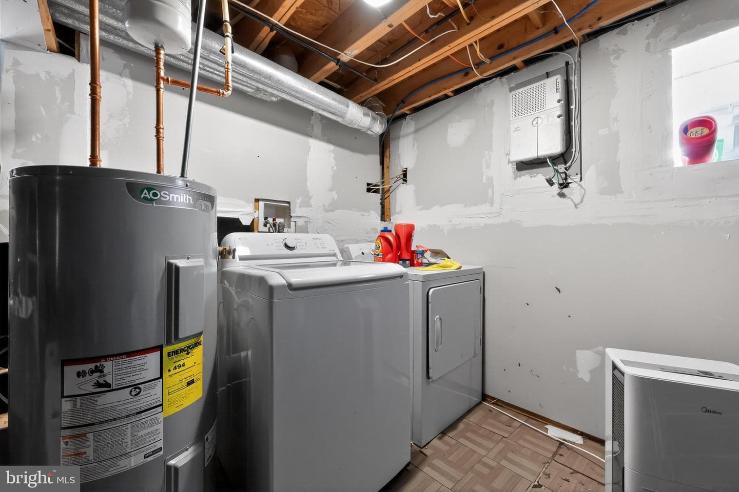 5010 Catharine Street photo 35