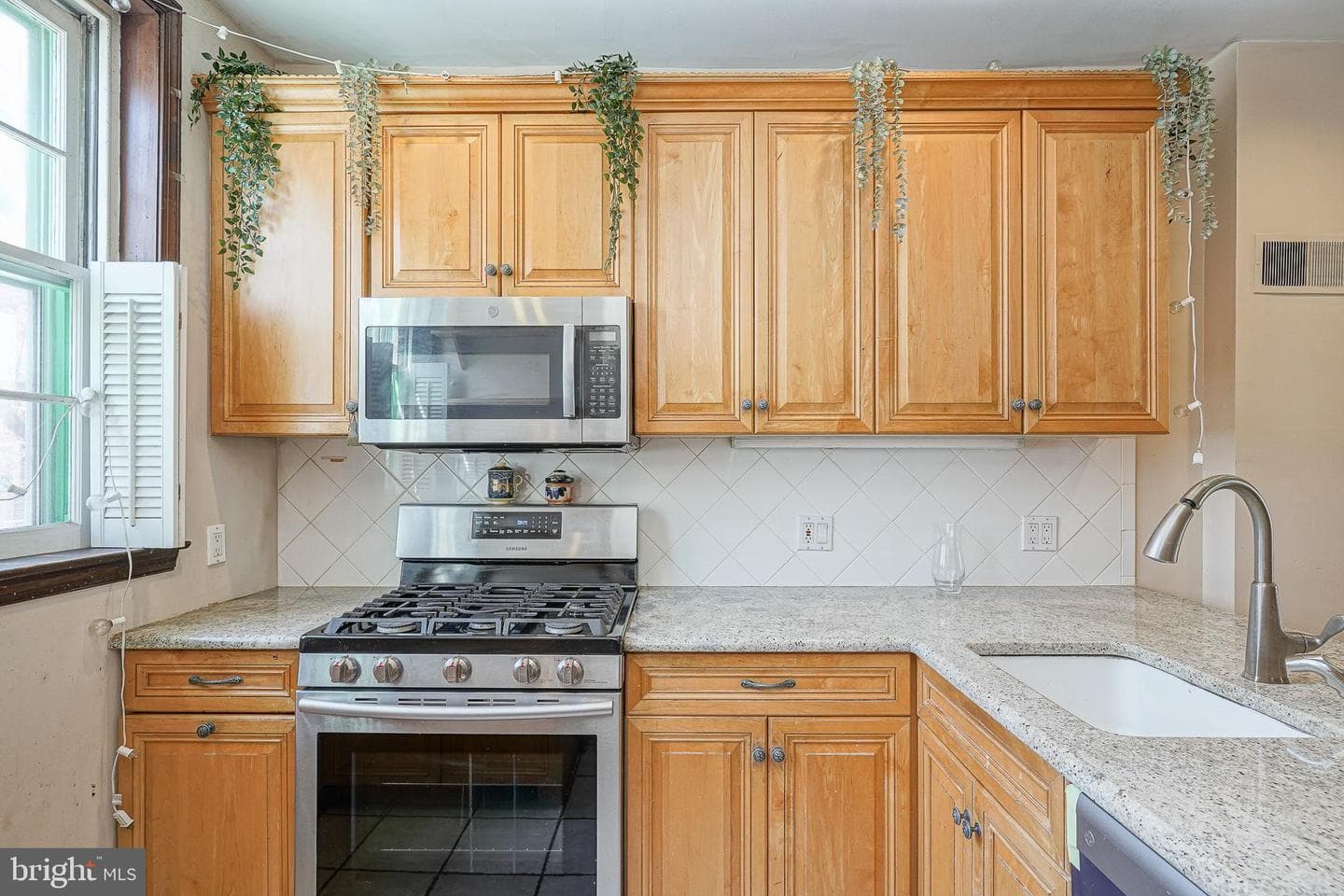 522 S 24th Street photo 3