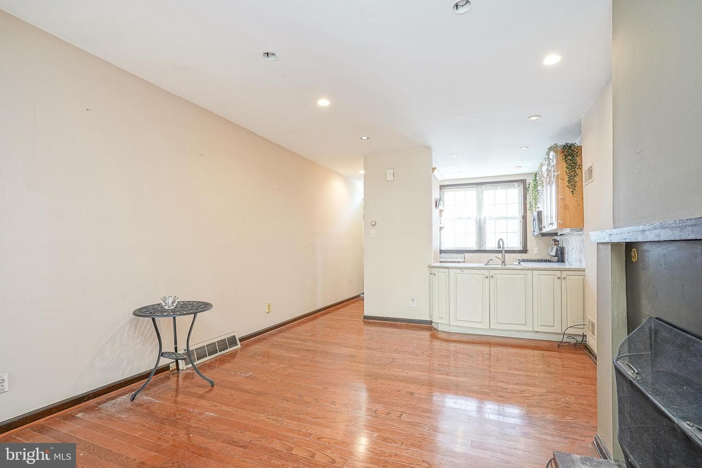 522 S 24th Street photo 7