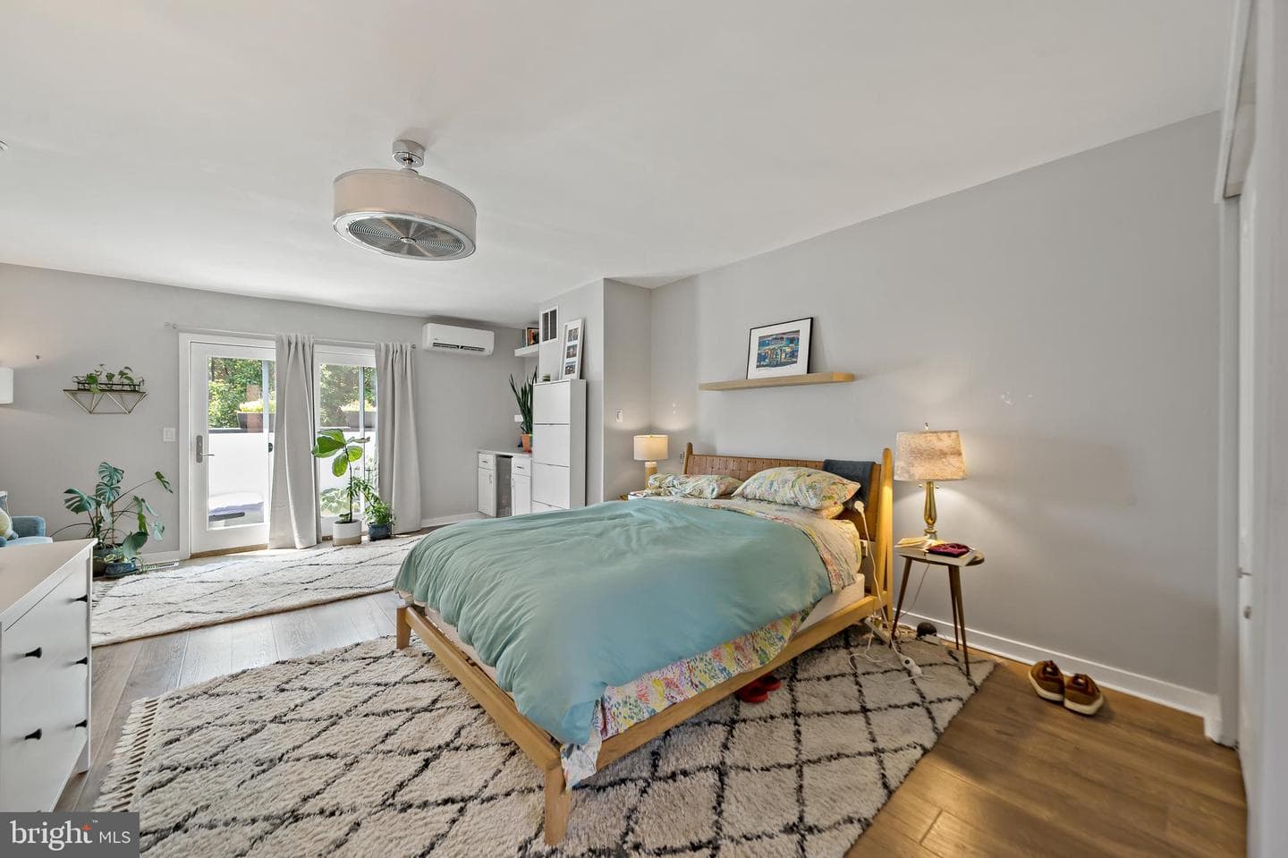 1643 Kater Street photo 23