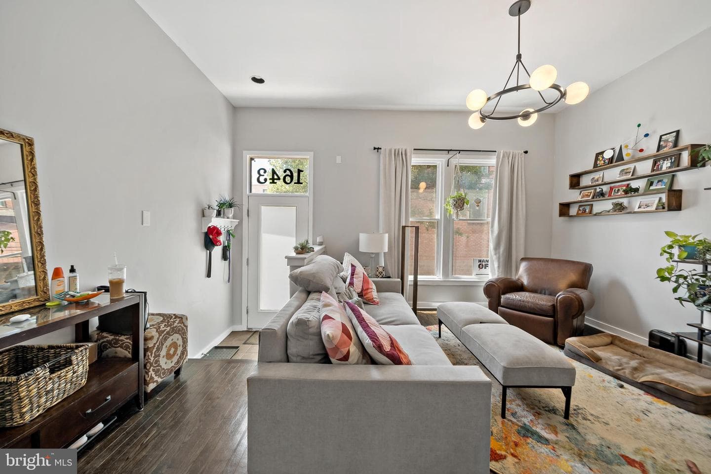 1643 Kater Street photo 3