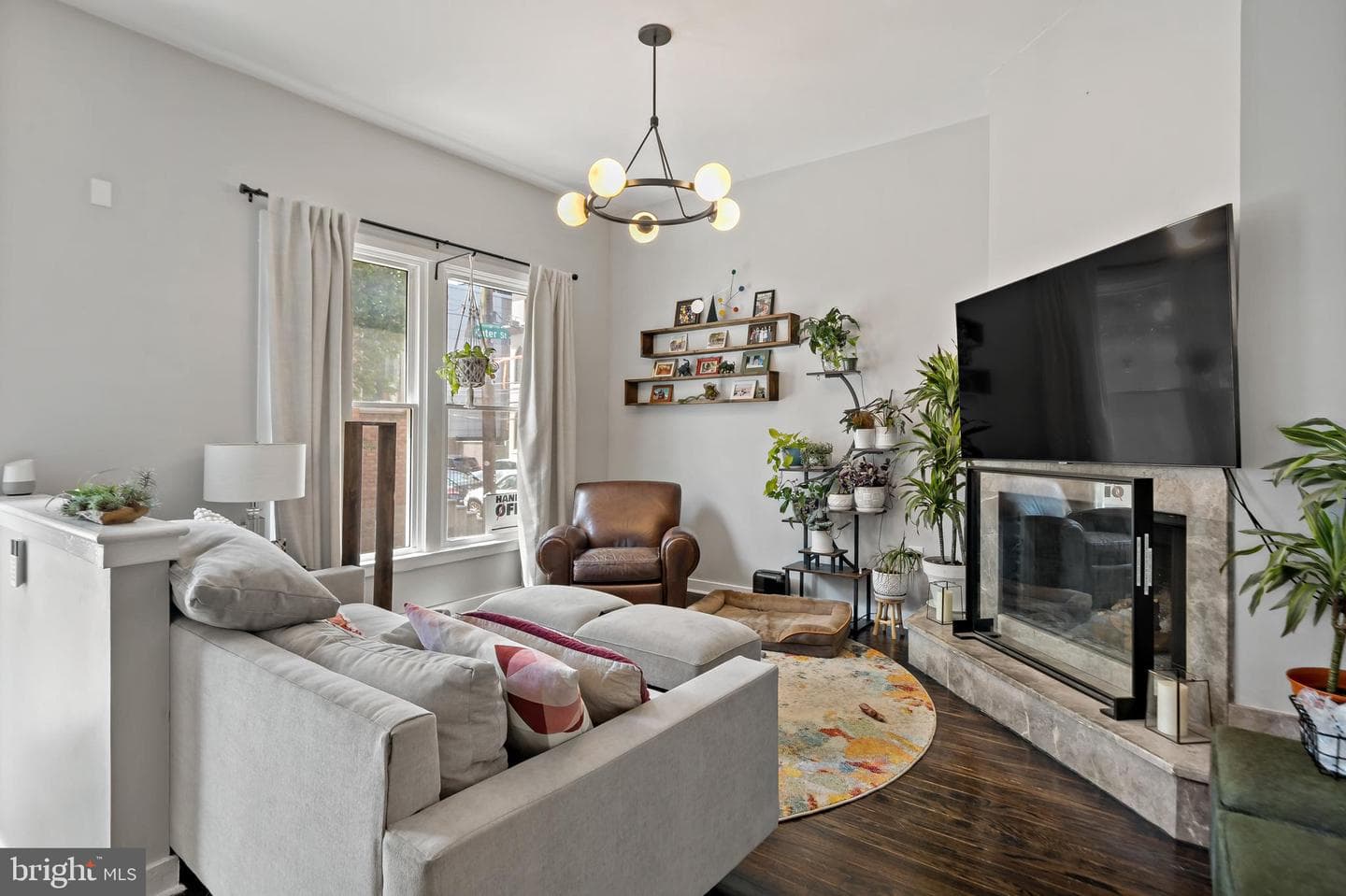 1643 Kater Street photo 4