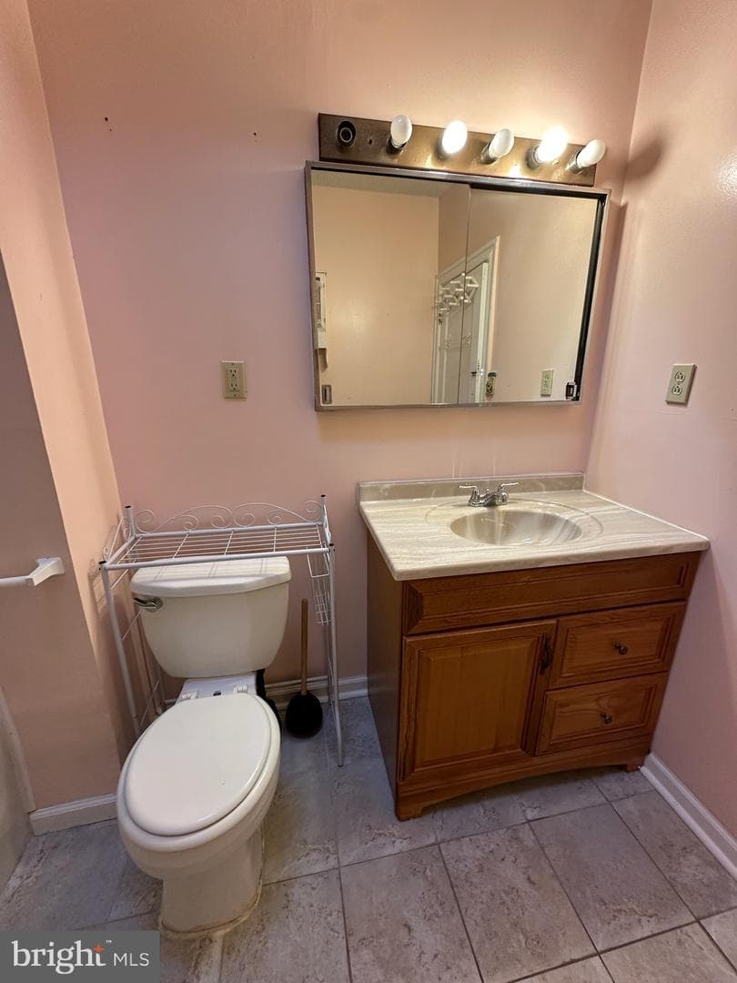 4918 Rosehill Street photo 8