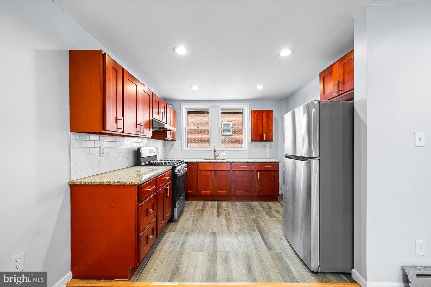 5904 Colgate Street photo 9