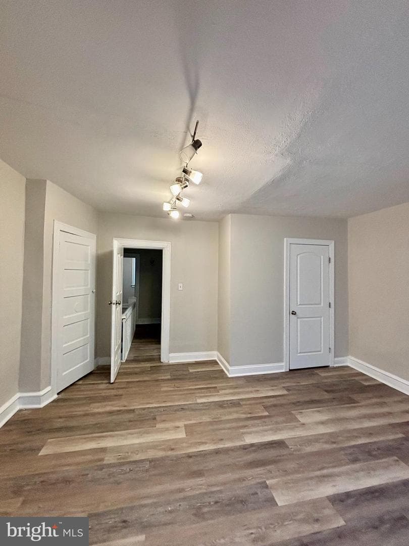 441 W Raymond Street photo 15