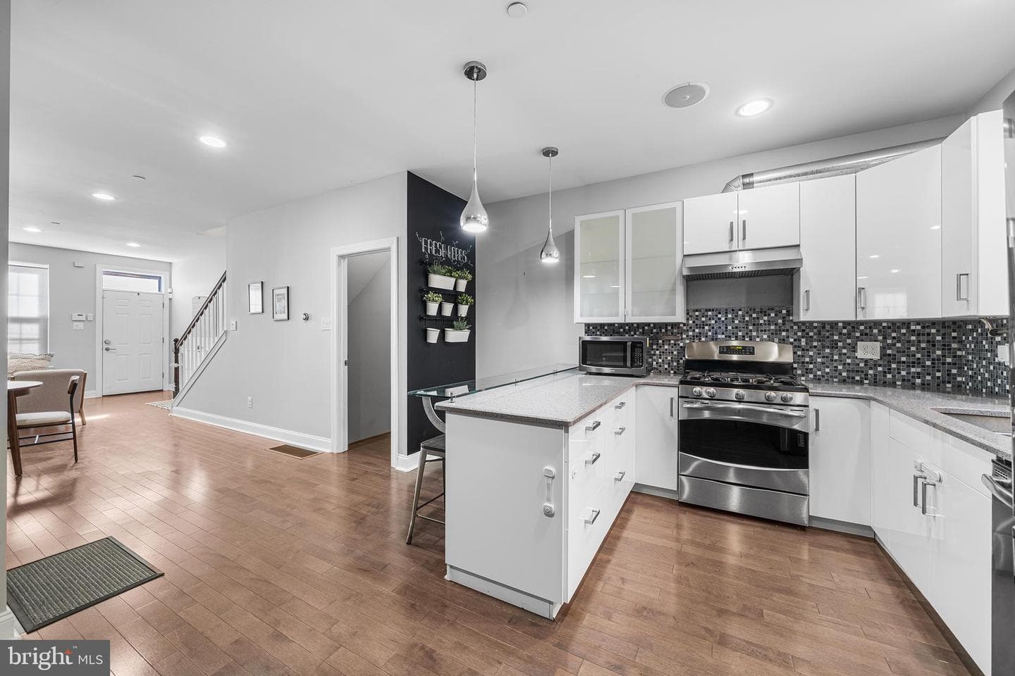 852 N 15th Street photo 6